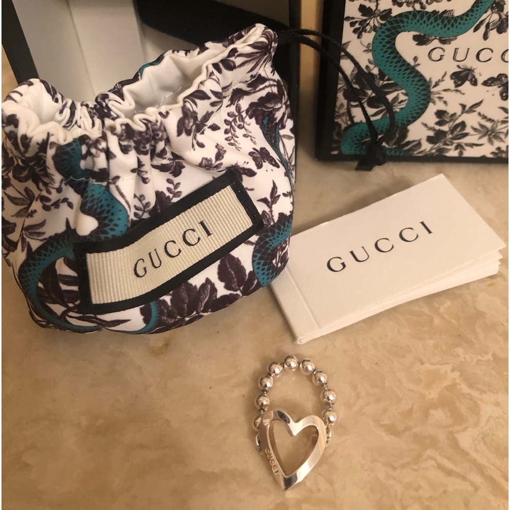 Gucci heart bead ring